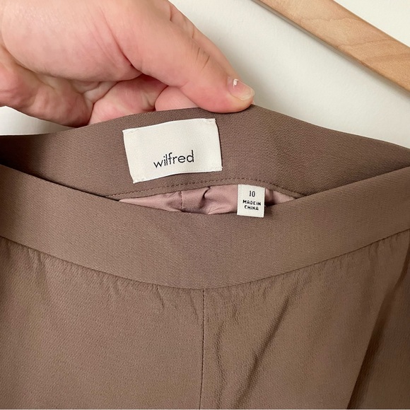 Aritzia Wilfred Arbre Scalloped Hem Shorts Brown - Picture 4 of 8